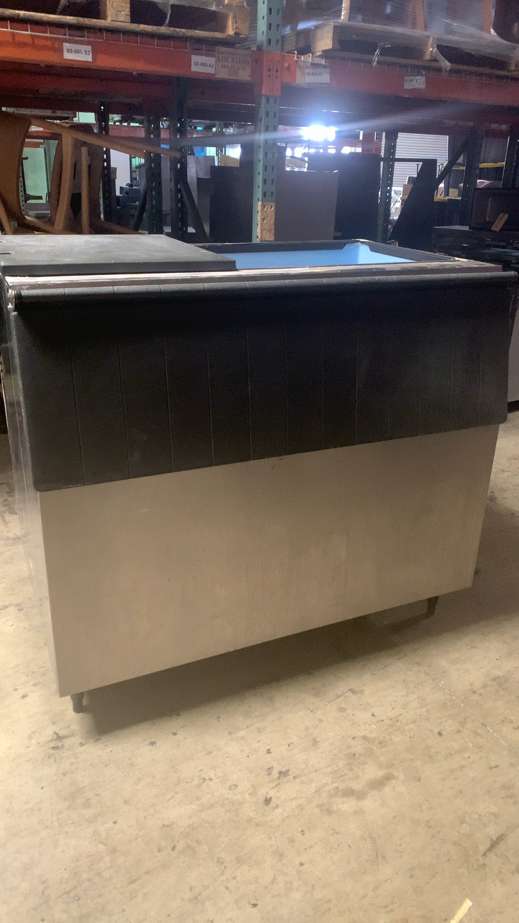 Hoshizaki B-900SF Ice Storage Bin Hinged Top Blue Lined Interior