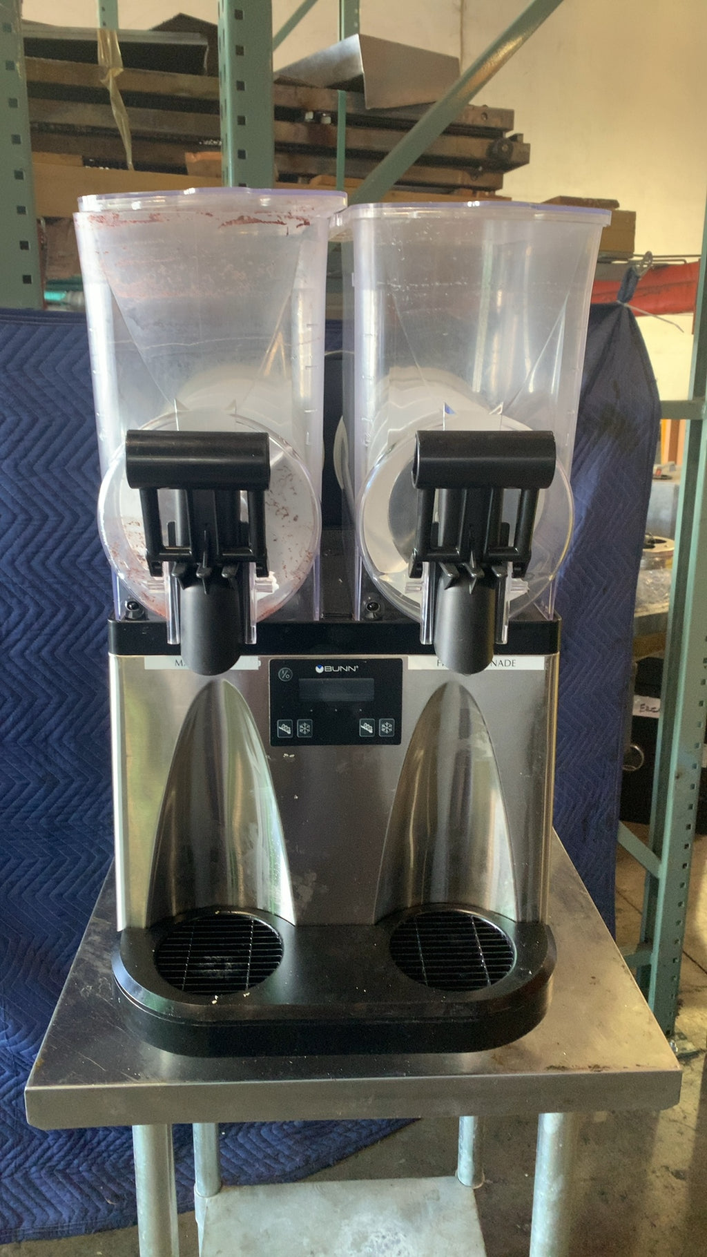BUNN Ultra NX, BA 120V BLK/SST Frozen Beverage Dispenser, Dual Bowl 120V Electric