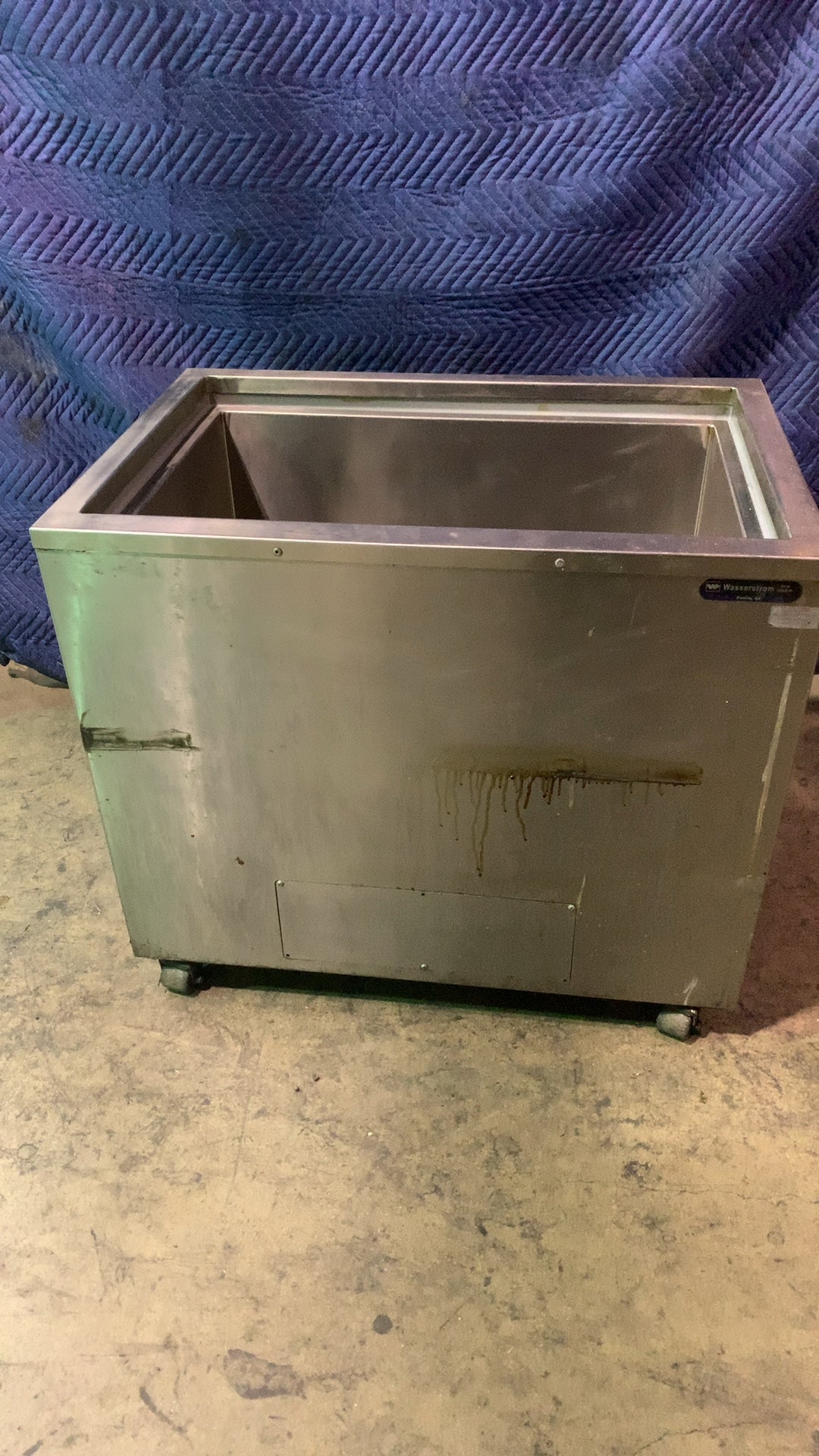 Wasserstrom DCS Group Series Cold Well, Refrigerated Open Top Stainless Steel, On Casters, With Drain