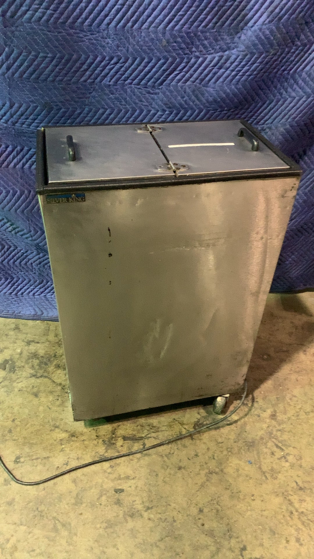 Silver King SK1605 Ice Cream Dipping Cabinet