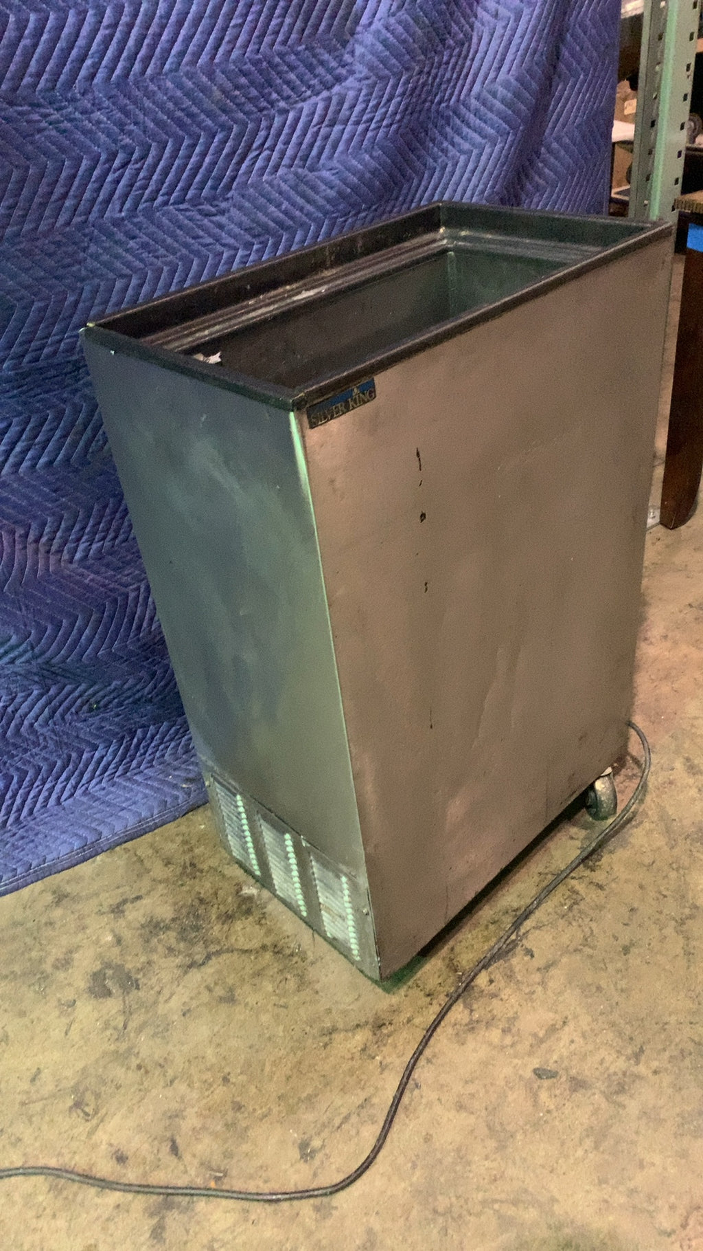 Silver King SK1605 Ice Cream Dipping Cabinet