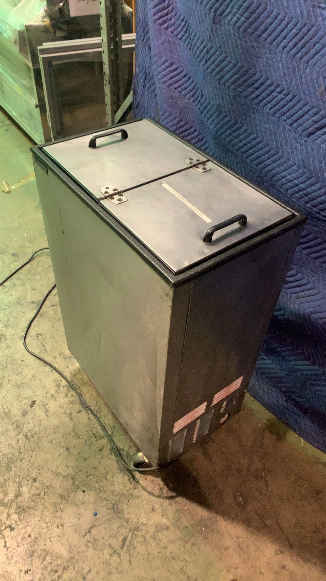 Silver King SK1605 Ice Cream Dipping Cabinet