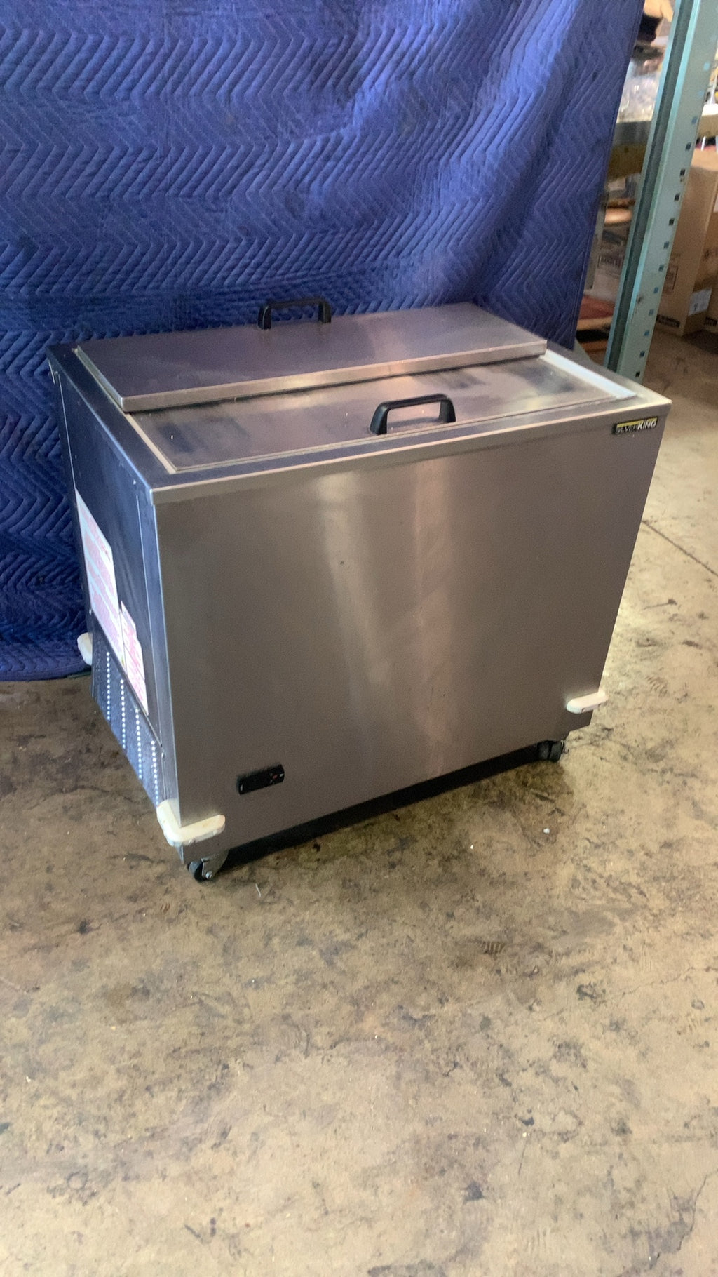 Silver King SKFM34-ELUSS Commercial Freezer, Chest Style 120V