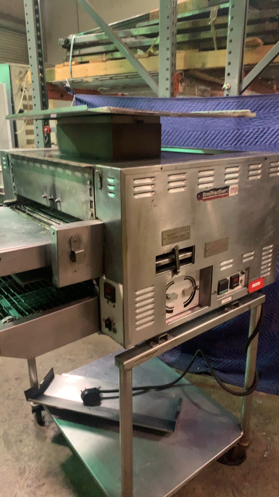 NIECO GF-14 Conveyor Broiler, Automatic Stainless Steel, with Rolling Stand, Multiple Cooking Surfaces
