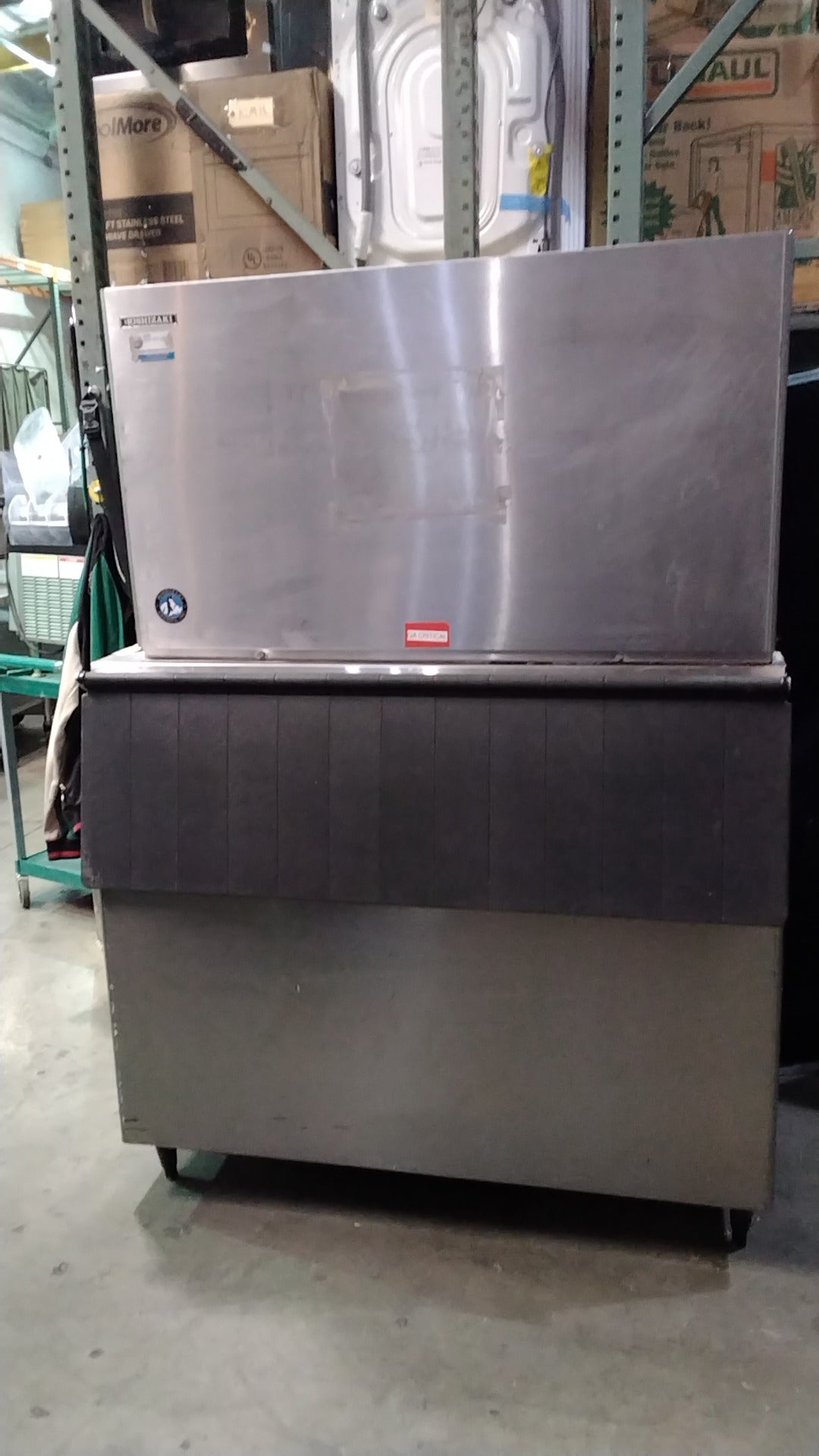 Hoshizaki KM-1301SRH Ice Maker With Bin, Commercial 208-230V On XL Bin