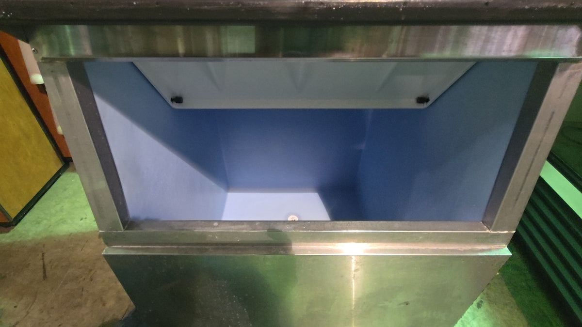 Hoshizaki KM-1601MRJ Ice Maker And Ice Storage Bin