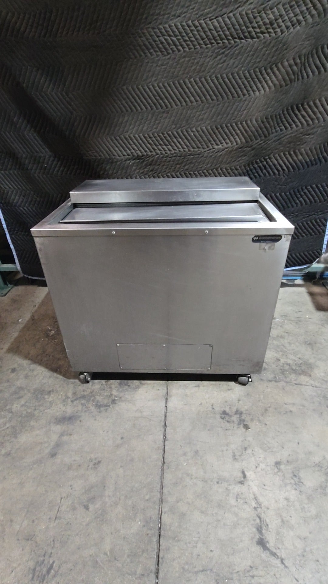 Wasserstrom Refrigerated Well, Self-Contained, On Casters Stainless Steel