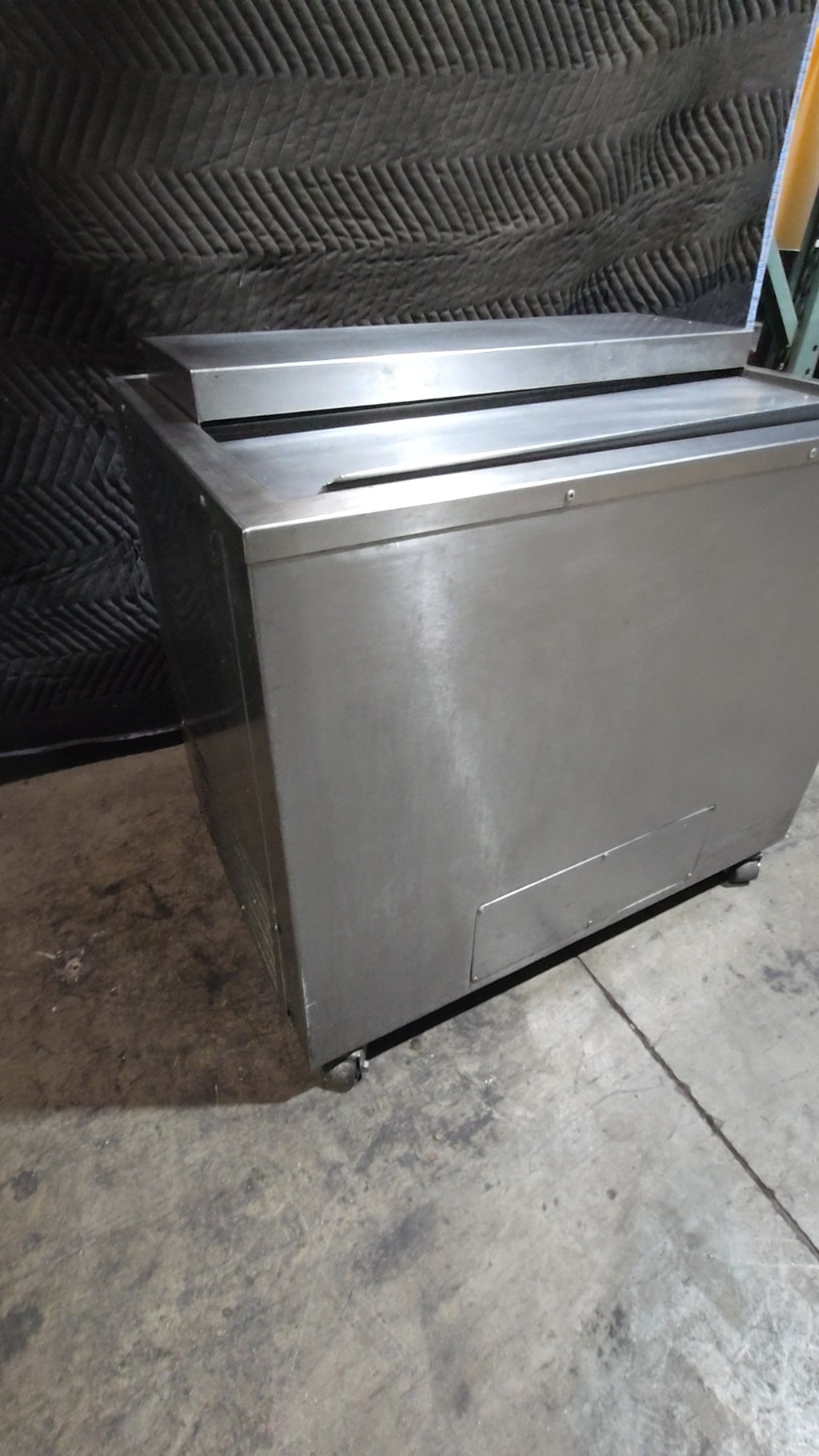 Wasserstrom Refrigerated Well, Self-Contained, On Casters Stainless Steel
