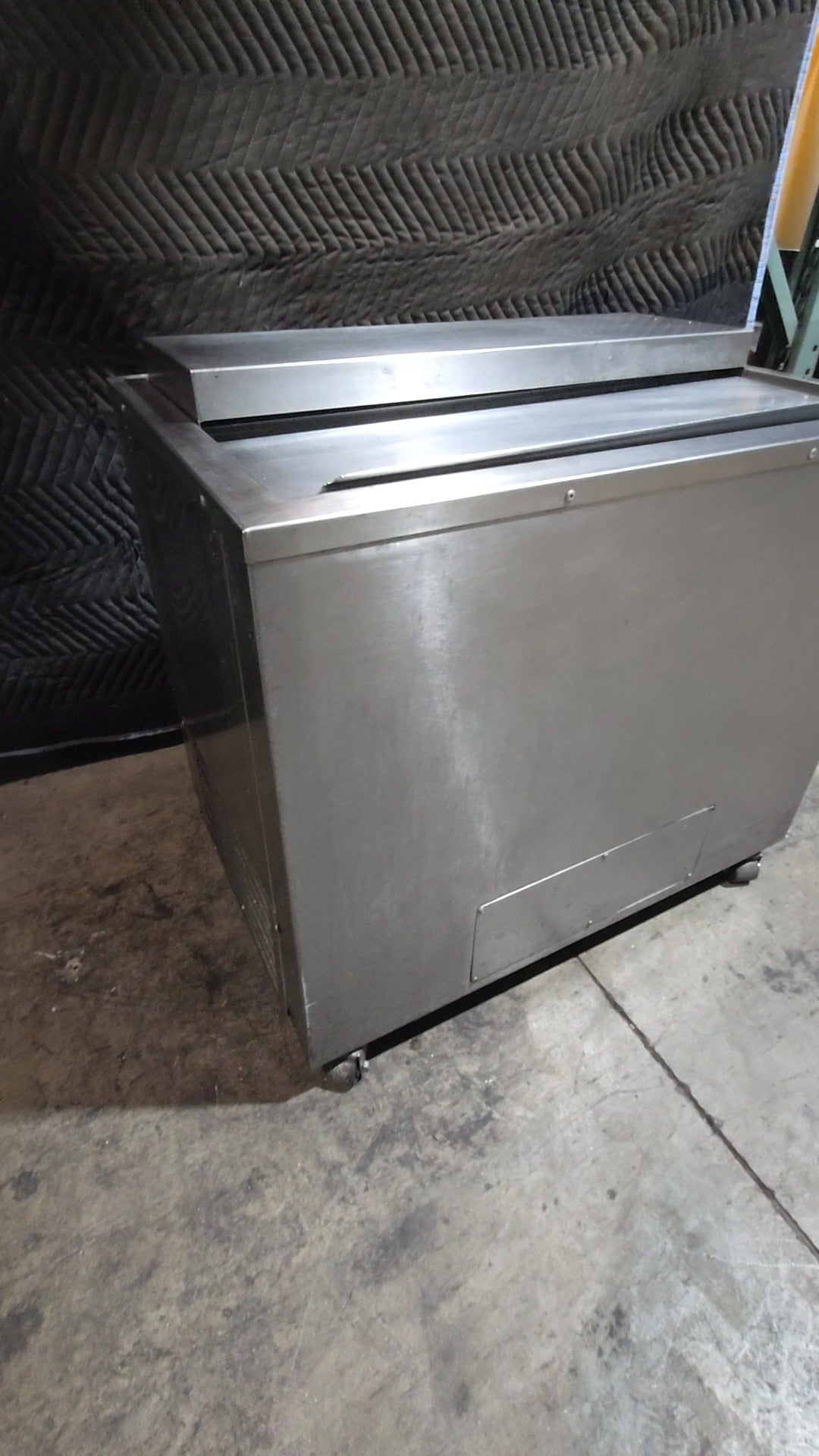 Wasserstrom Refrigerated Well, Self-Contained, On Casters Stainless Steel