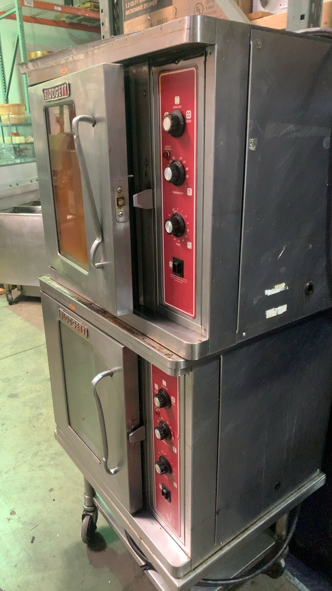 Blodgett DFG-100 Convection Oven, Double Deck Stainless Steel Red Control Panels Doors with Windows
