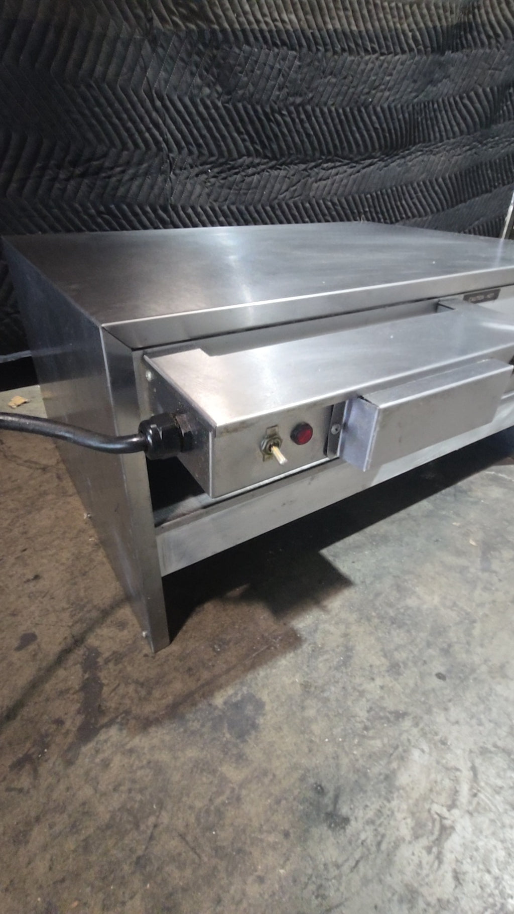 Hatco GRBW-792D Heated Shelf Warmer, Built-In Pass-Thru 208V 1 Phase 2640W