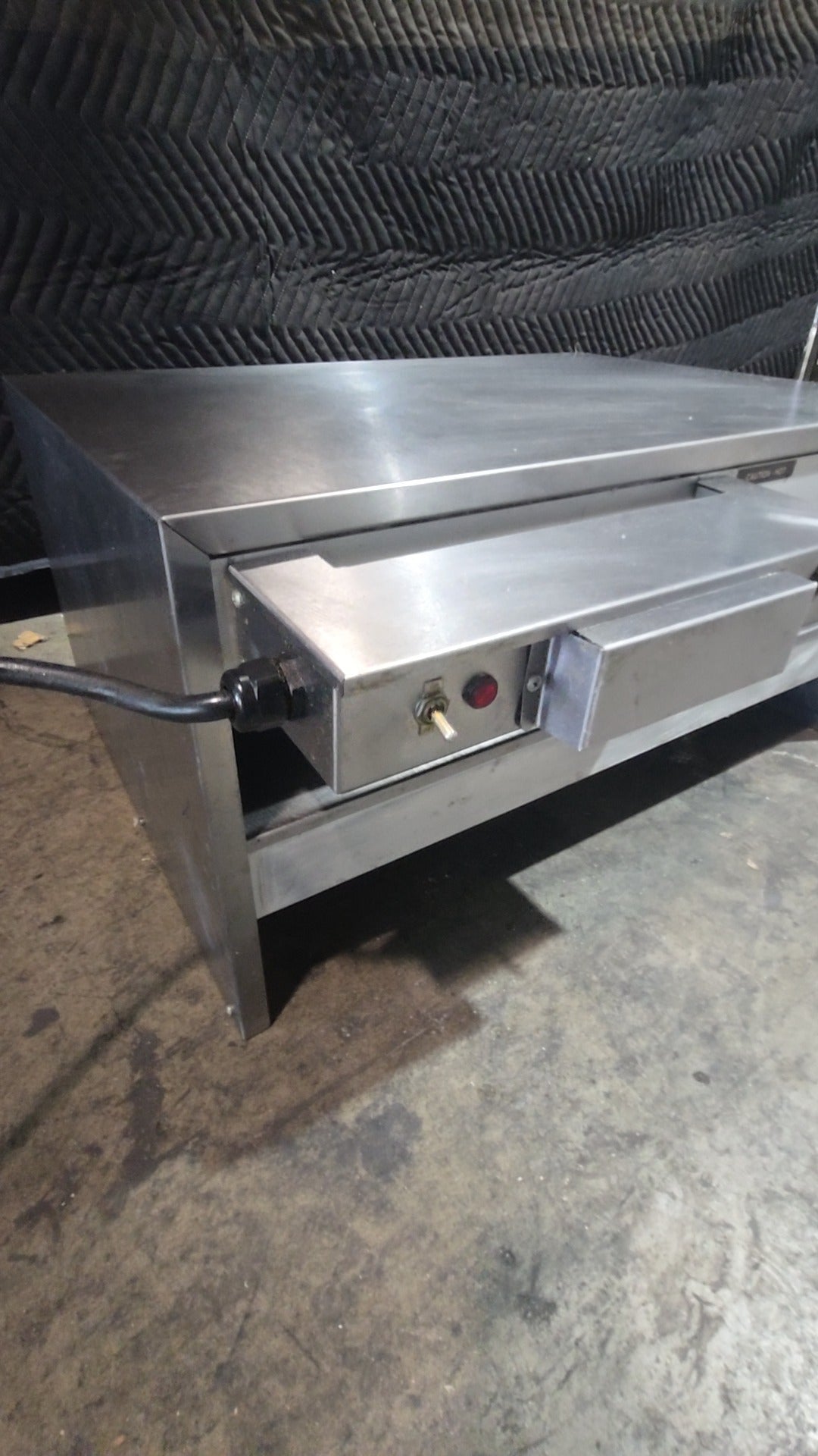 Hatco GRBW-792D Heated Shelf Warmer, Built-In Pass-Thru 208V 1 Phase 2640W