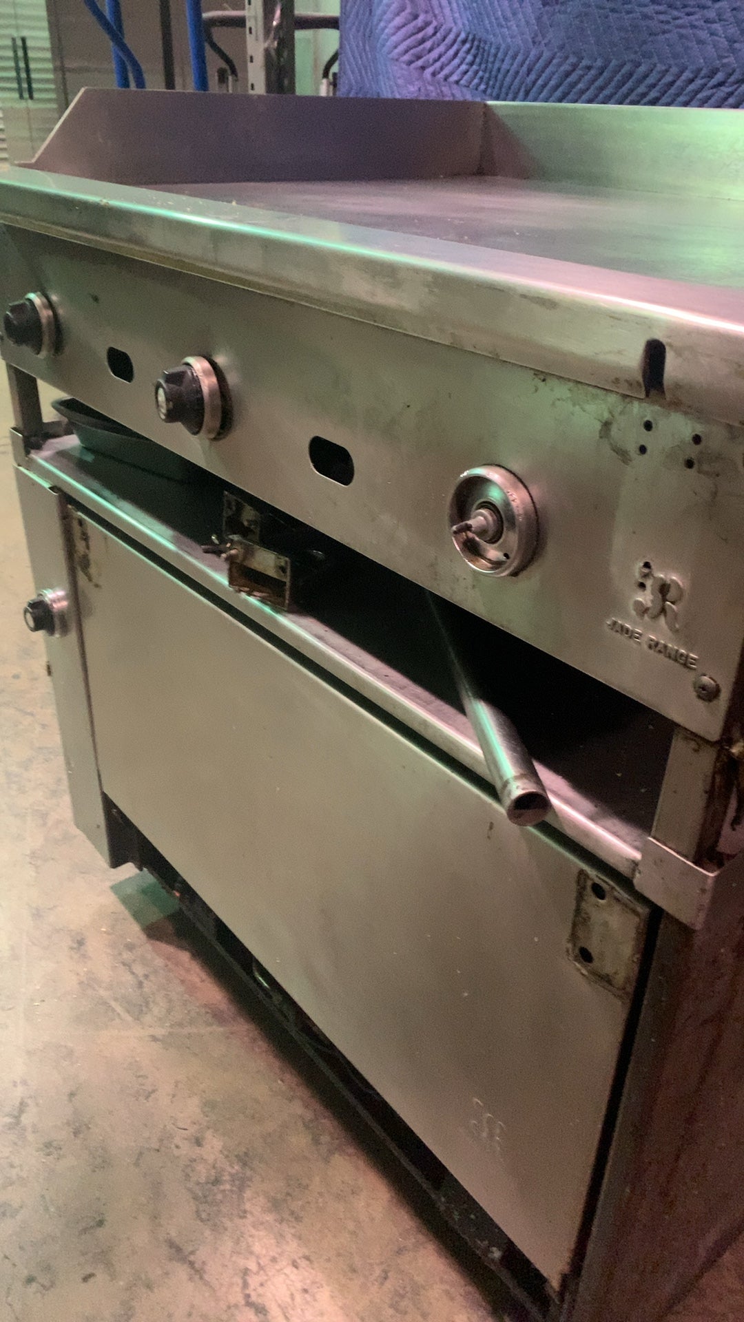 JR Range 36 Commercial Griddle, with Oven Base 3 Burners Gas Powered