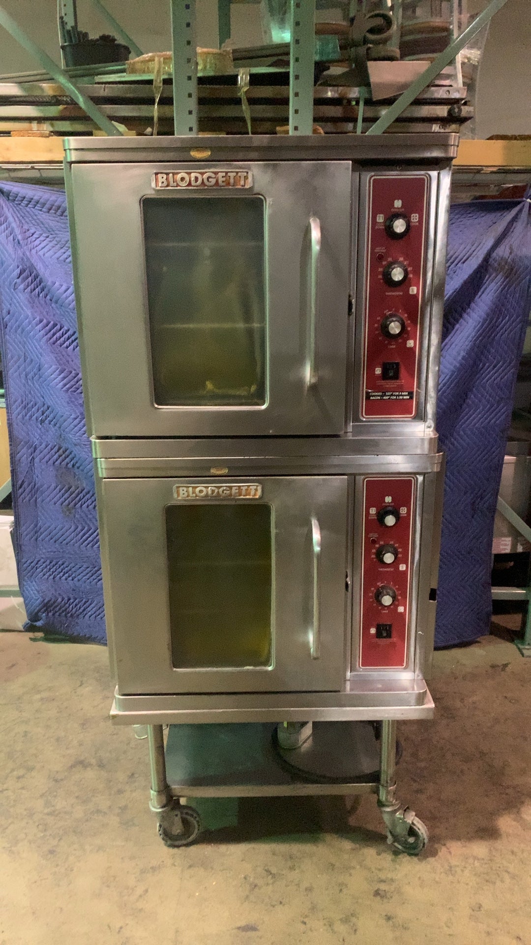 BLODGETT DFG-100 Convection Oven, Double Deck Stainless Steel Exterior Glass Doors On Casters