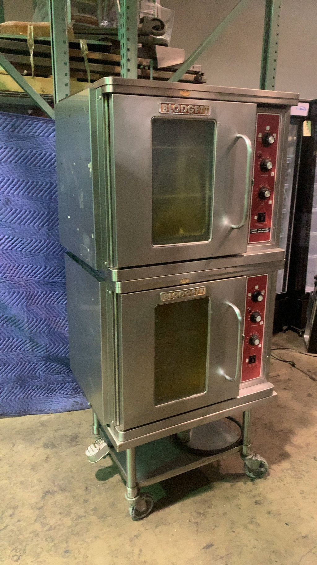 BLODGETT DFG-100 Convection Oven, Double Deck Stainless Steel Exterior Glass Doors On Casters