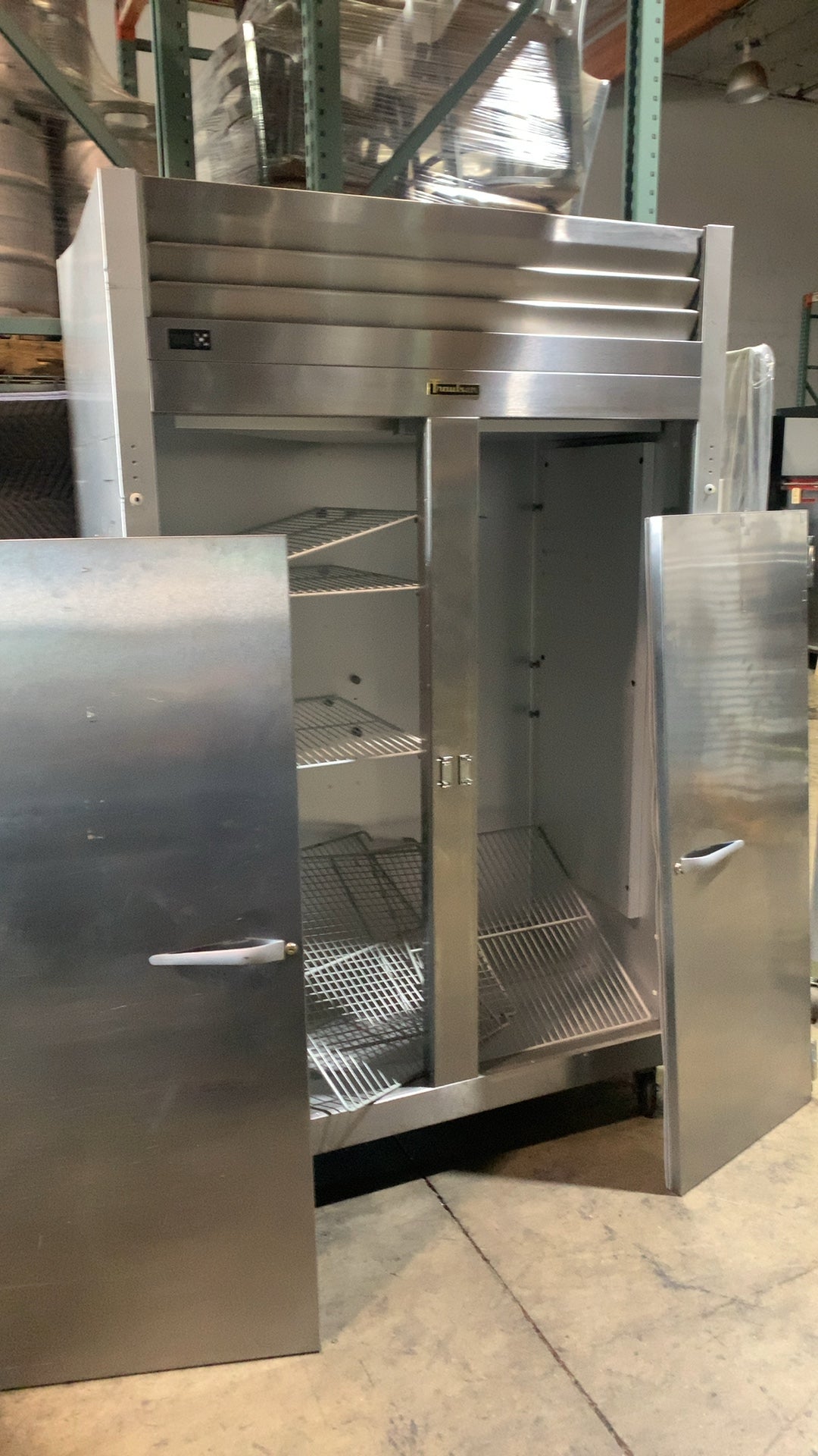 Traulsen G20010 Refrigerator, Upright Two-Section Stainless Steel R-404A Refrigerant
