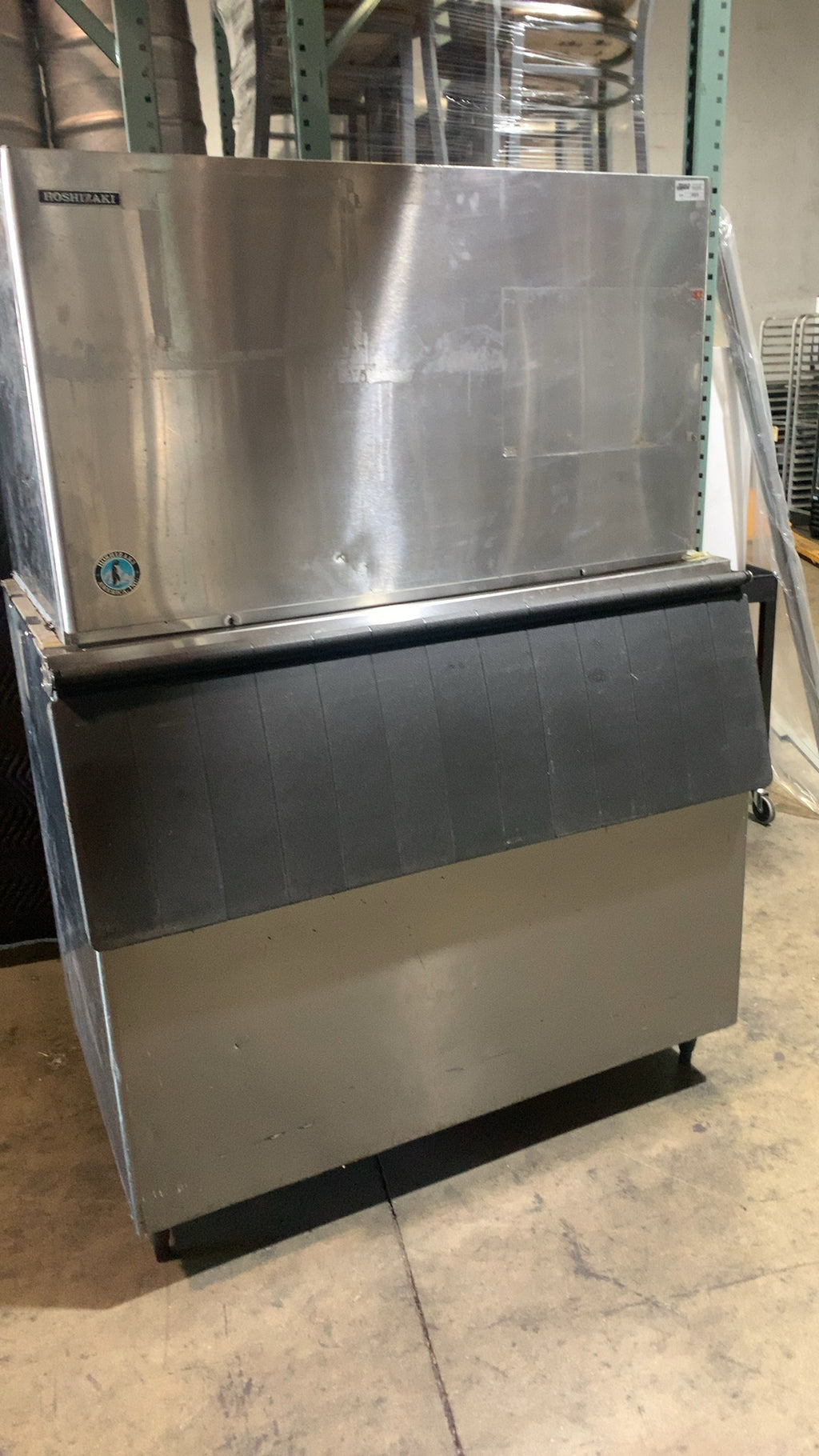 Hoshizaki KM-1301SRH Ice Maker, Modular with Storage Bin 208-230V 20 Amps Stainless Steel