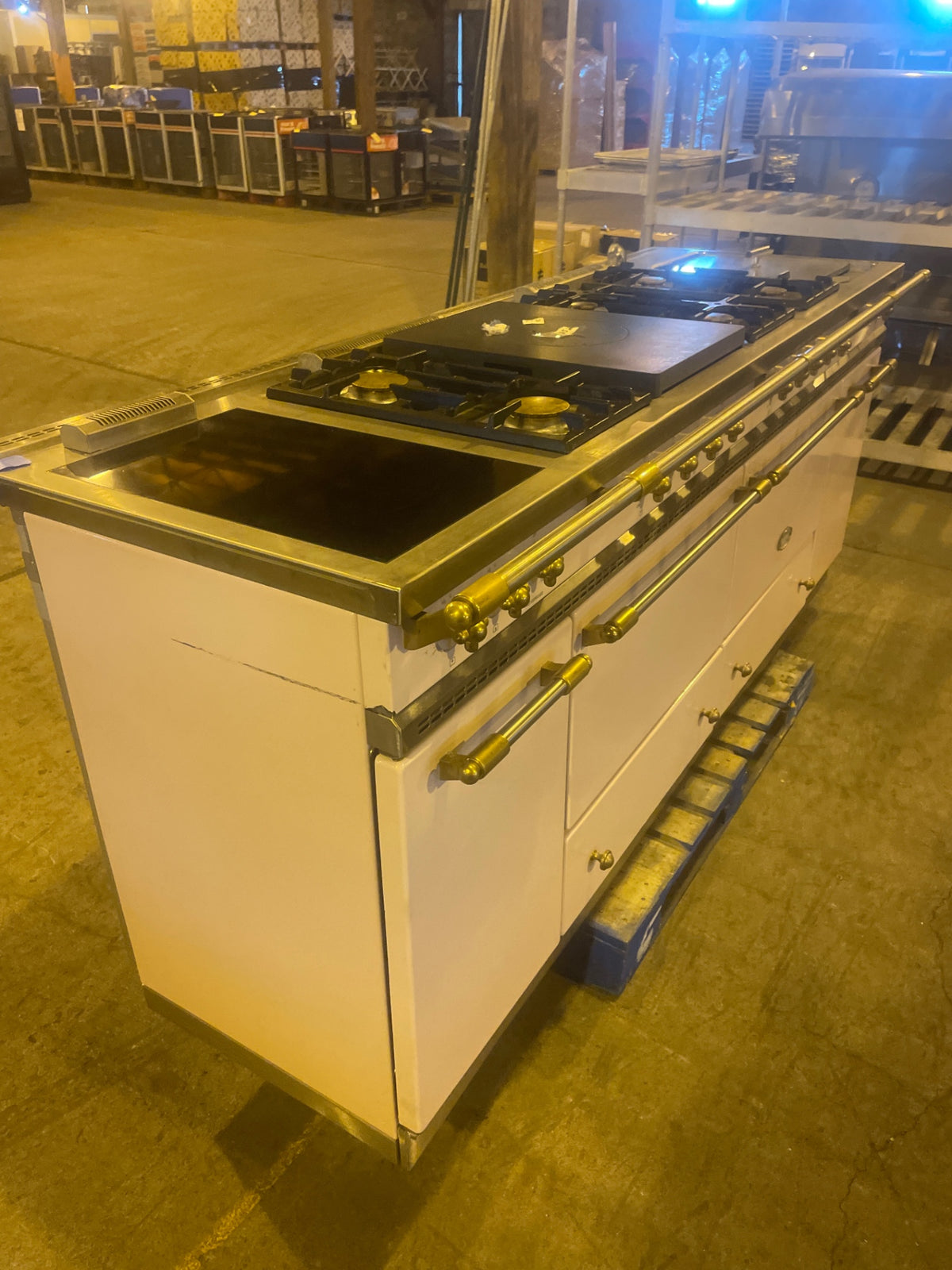 Lacanche Multi Range, 6 Gas Burners, Convection Top, 2 Ovens W Storage