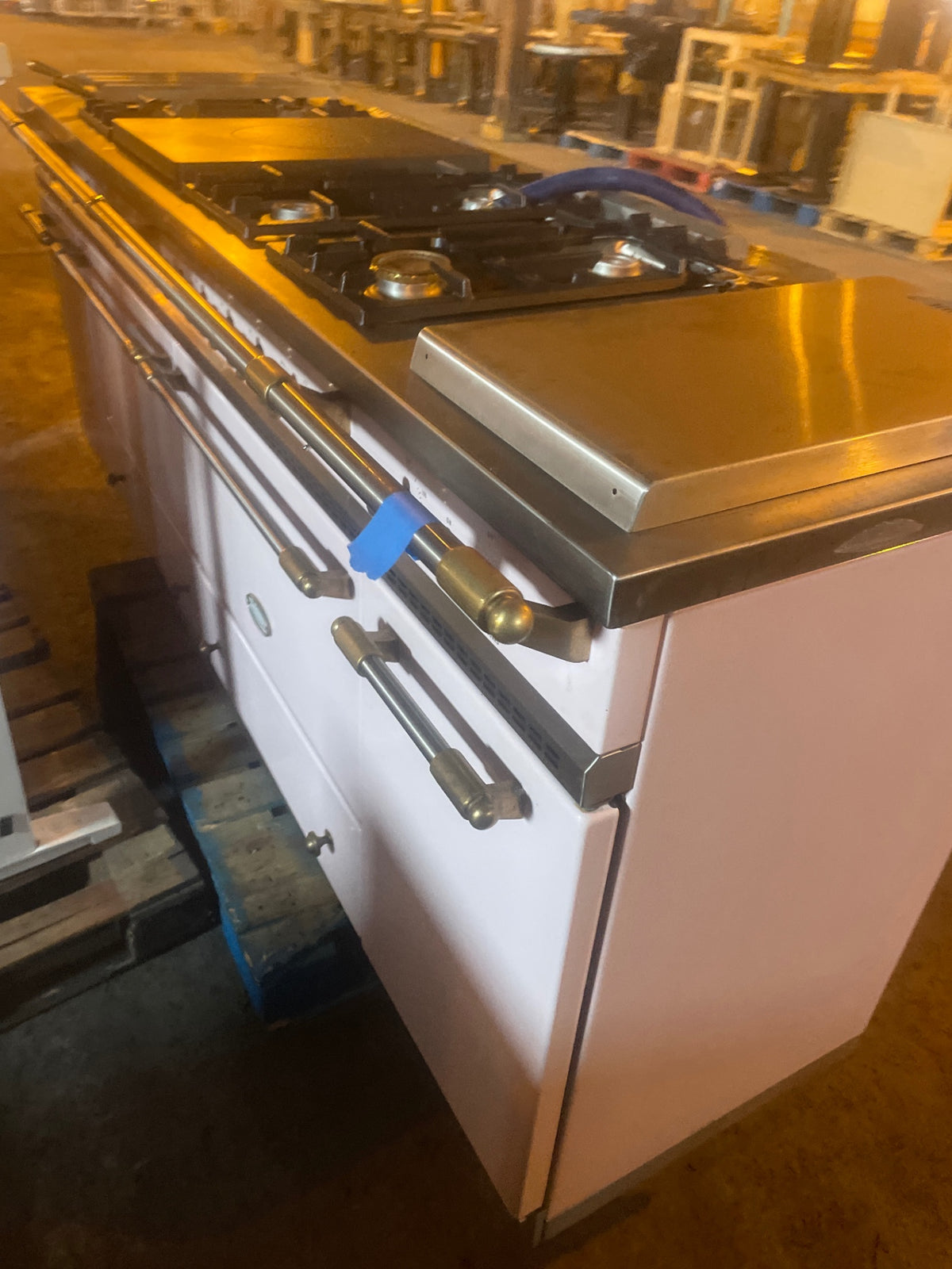 Lacanche Multi Range, 6 Gas Burners, Convection Top, 2 Ovens W Storage