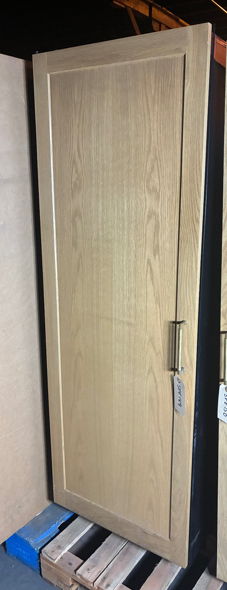 EUROCAVE V-259V3 Wine Fridge, Up-Right, Single Swing Door