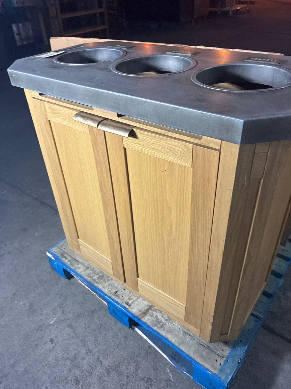 Lobby Waste Station, 3 Compartment