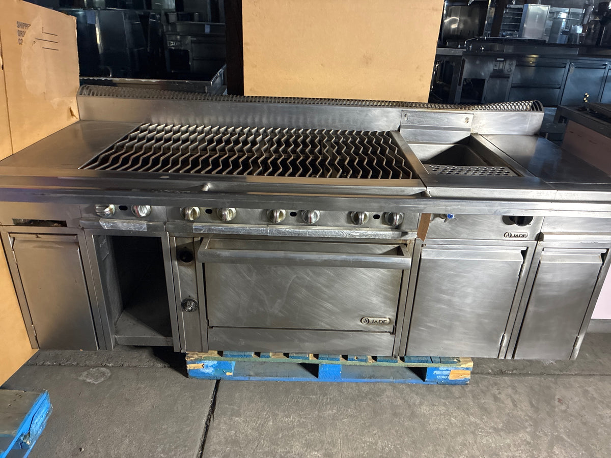 Jade Oven Range W/ Undershelf Storage, 3 Doors, 8 Burner, Stainless