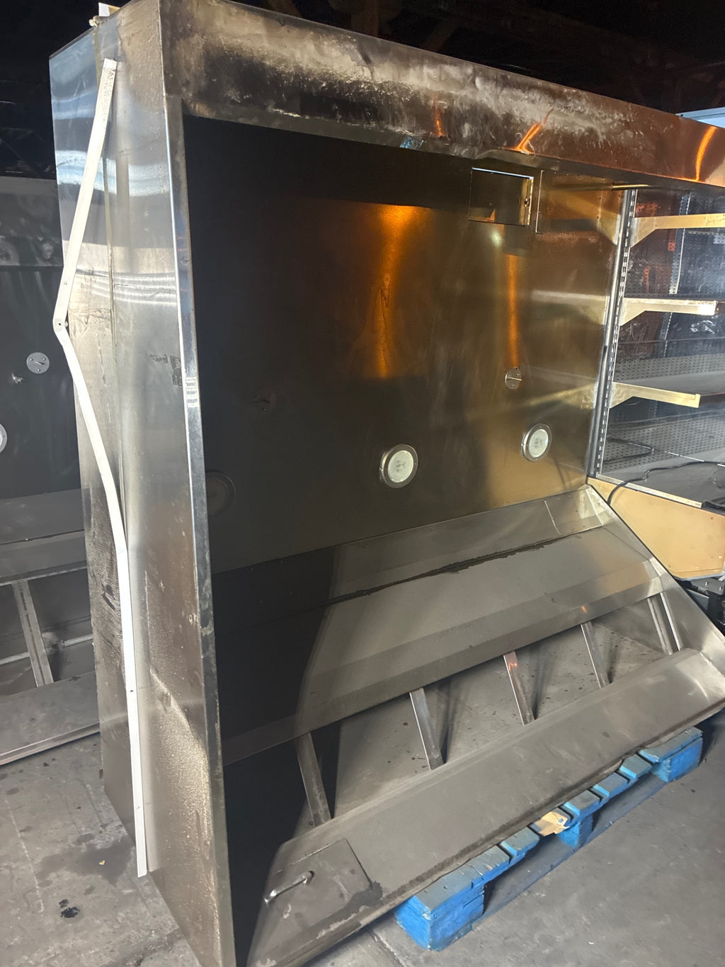 Gaylord Exhaust Hood, Right Side Wall Mounted, 79”