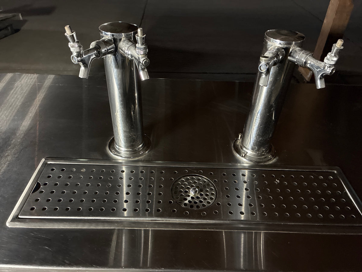Micro Matic MDD-94 E Kegerator, 3 Solid Swing Doors, Mobile