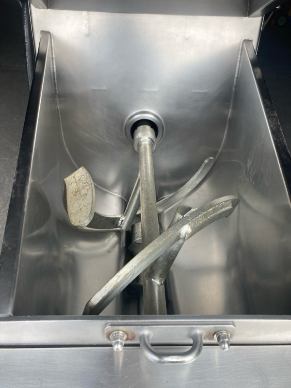 Hobart MG1532 Meat Grinder, Mobile