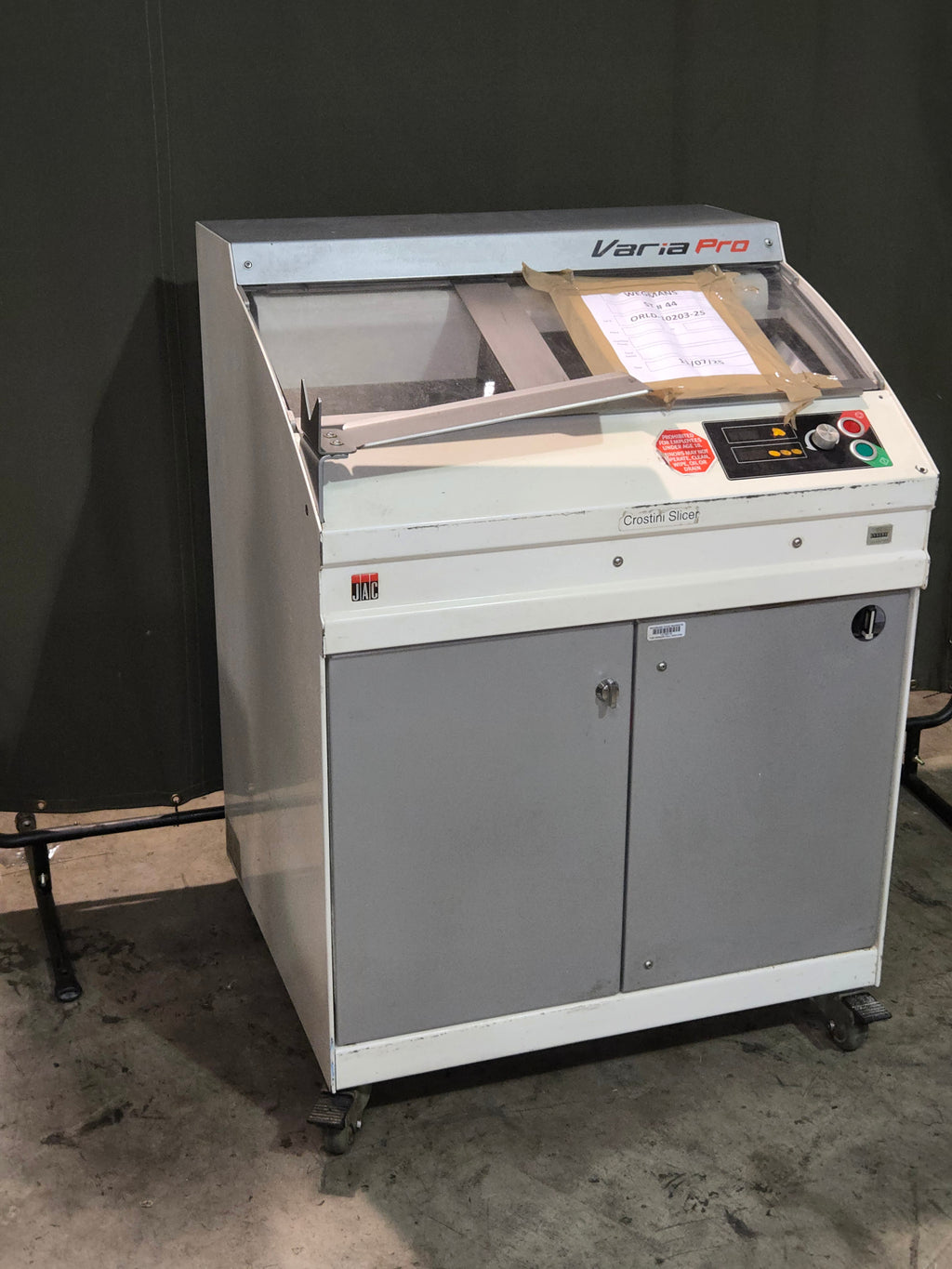 Varia Pro VPL 800 Commercial Bread Slicer