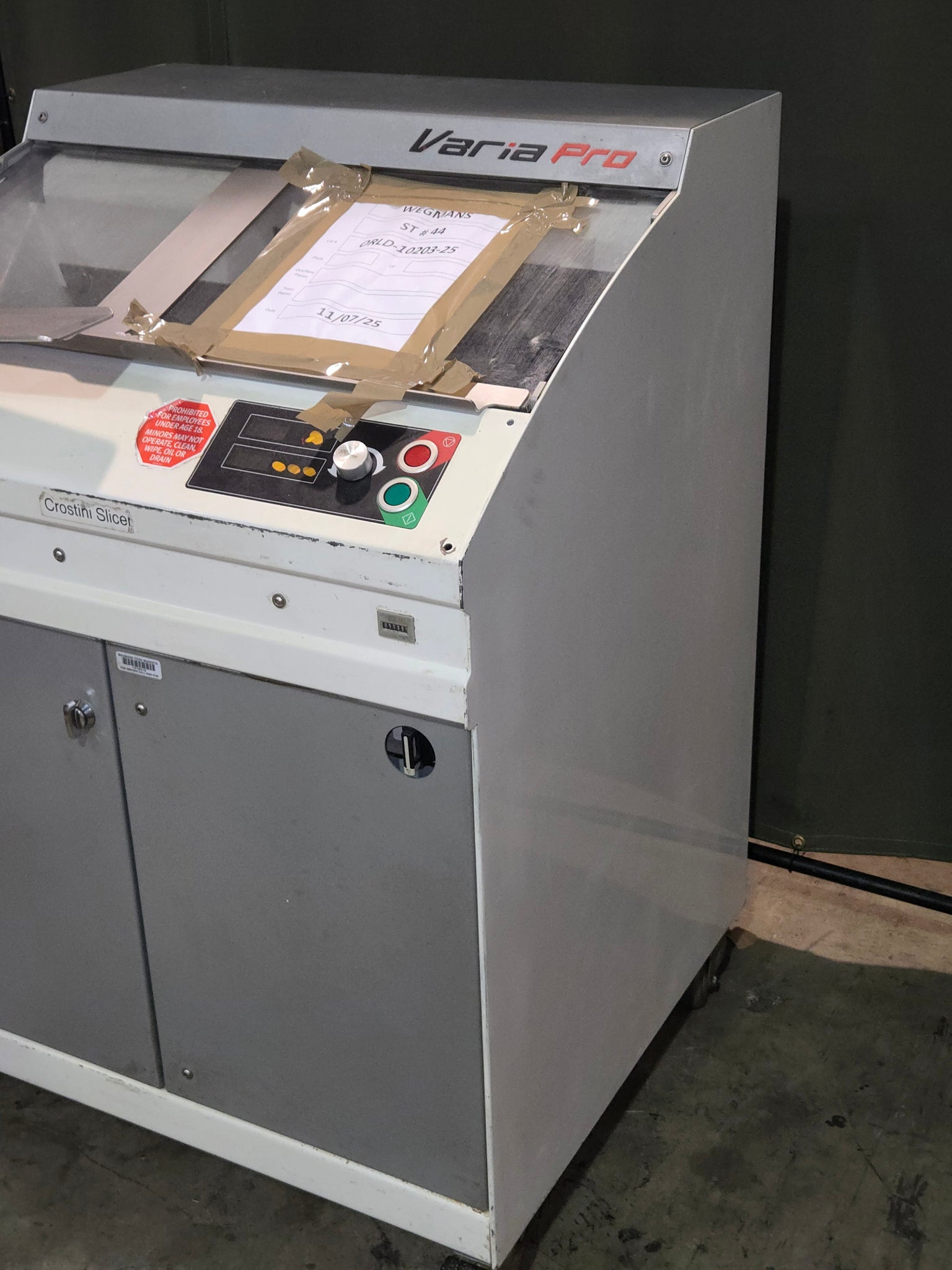 Varia Pro VPL 800 Commercial Bread Slicer