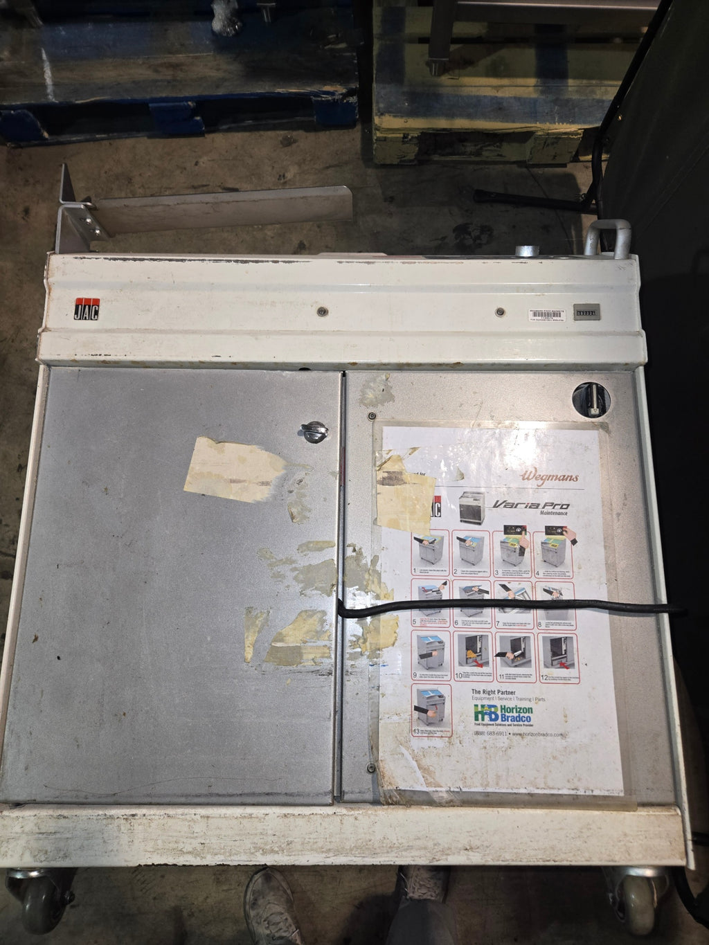 Varia Pro VPL 800 Commercial Bread Slicer