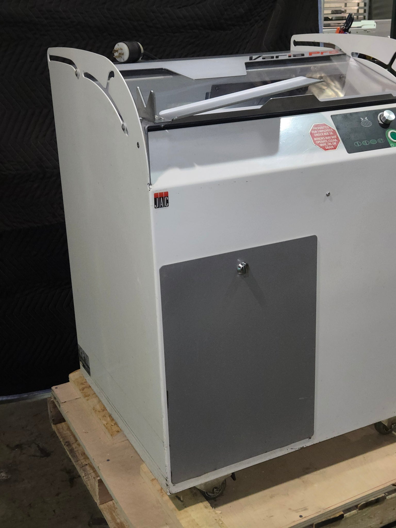 Varia Pro VSL 770 Commercial Bread Slicer