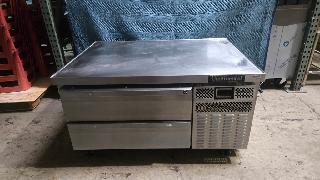 Continental D36GN 36-inch Refrigerated Chef Base