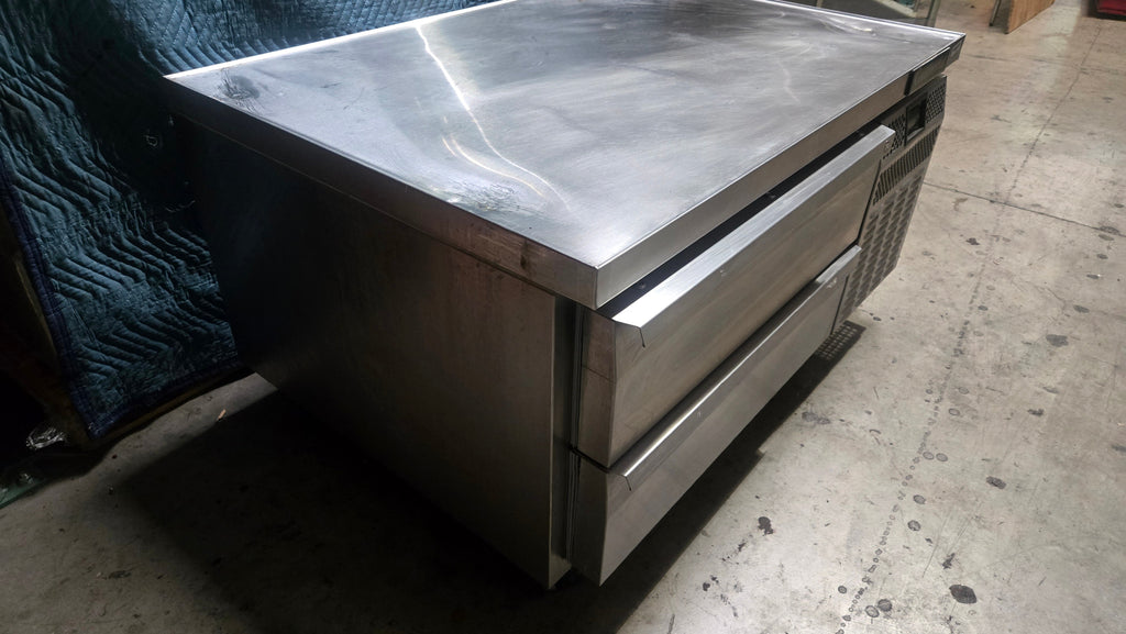 Continental D36GN 36-inch Refrigerated Chef Base