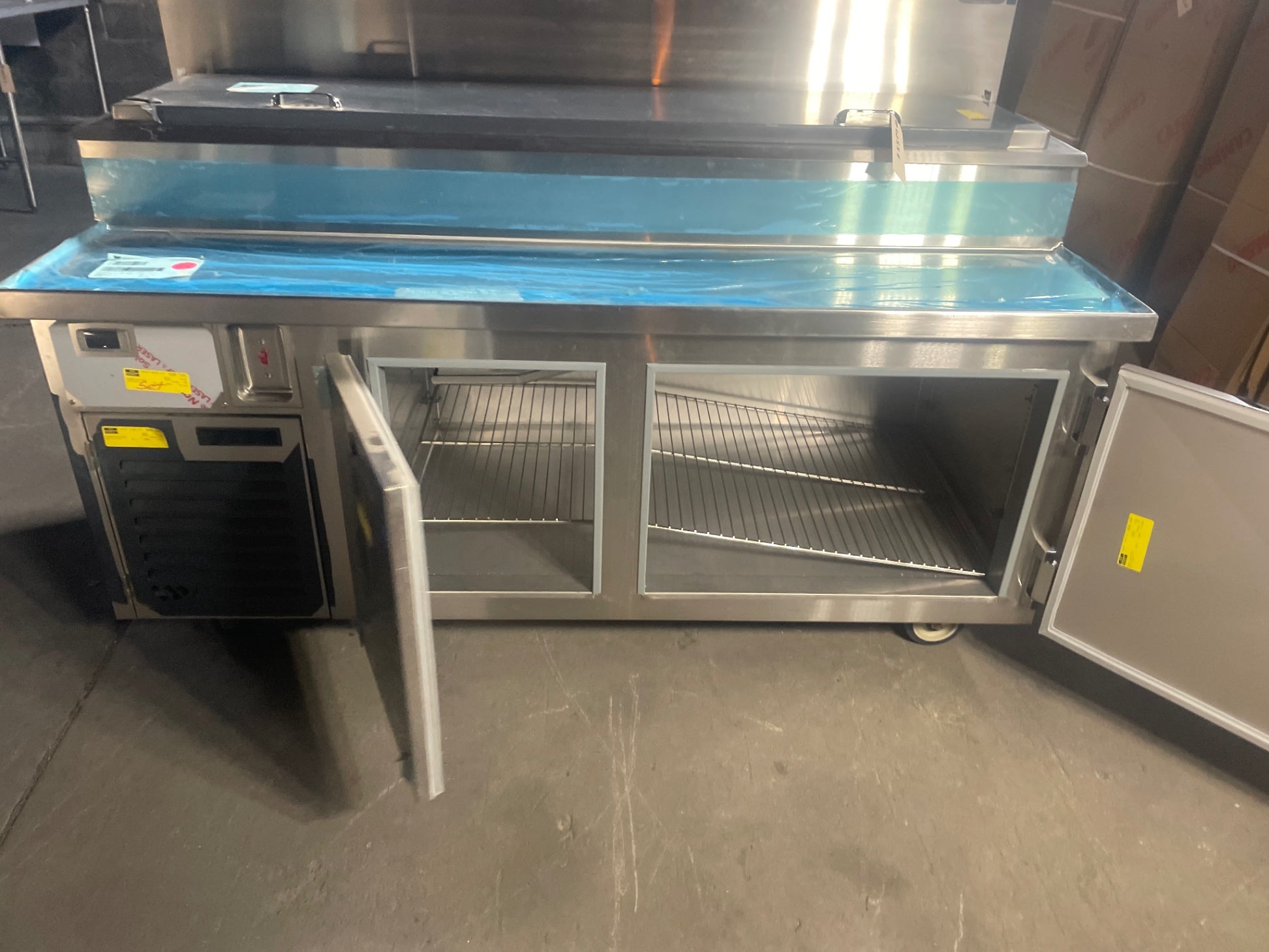 Wasserstrom CBR F771-003-001 Pizza Prep Table, Refrigerated, 2 Solid Swing Doors