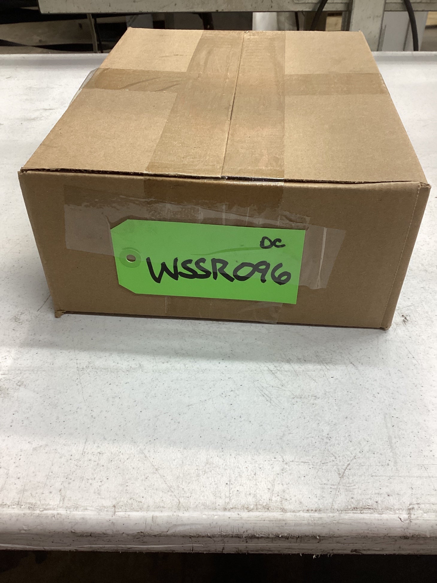 New Wasserstrom D5980162 MFB Frozen Fry Skimmer Holder