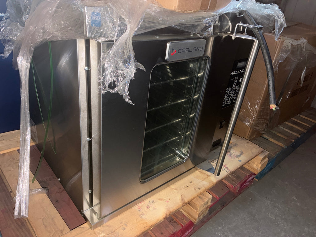 Garland MCOE5LDSMD Convection Oven W/ Legs And Castors