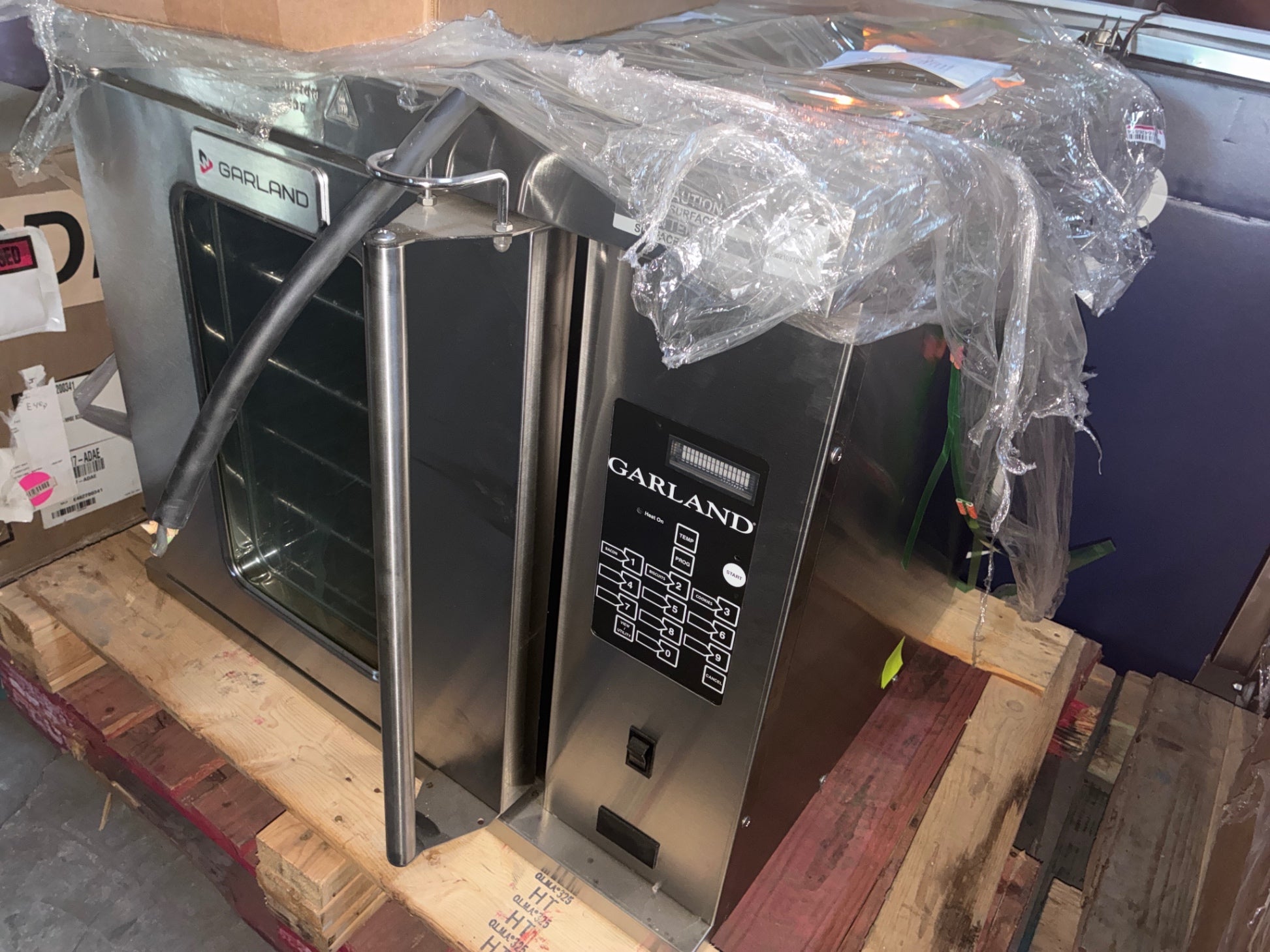Garland MCOE5LDSMD Convection Oven W/ Legs And Castors